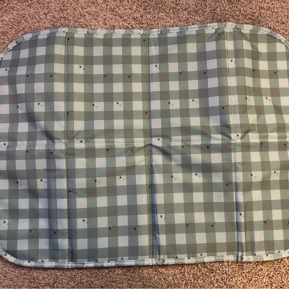 Petunia Pickle Bottom Winnie the Pooh Diaper Bag - Picture 8 of 8